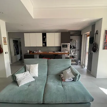Stylish 1 Bedroom Apartment In Rome-3